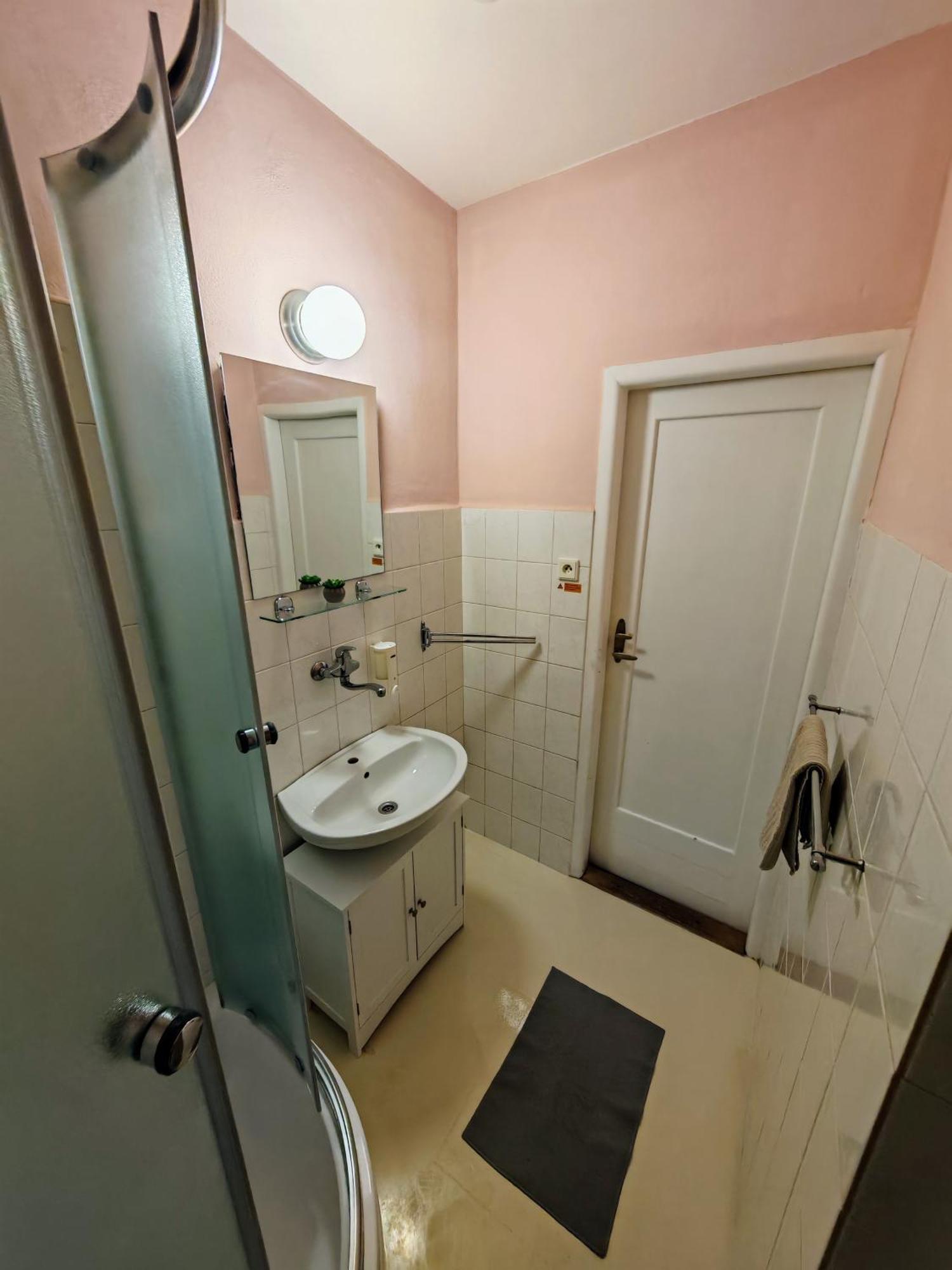 Flat In Zizkov -102- Apartmán *